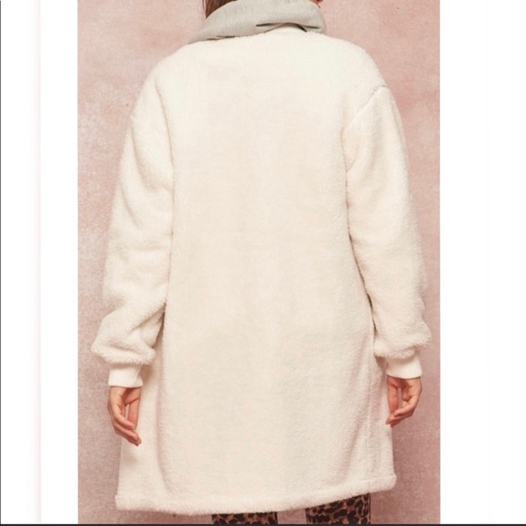 New✨ Ivory Faux Fur Coat Jacket - Picture 5 of 5